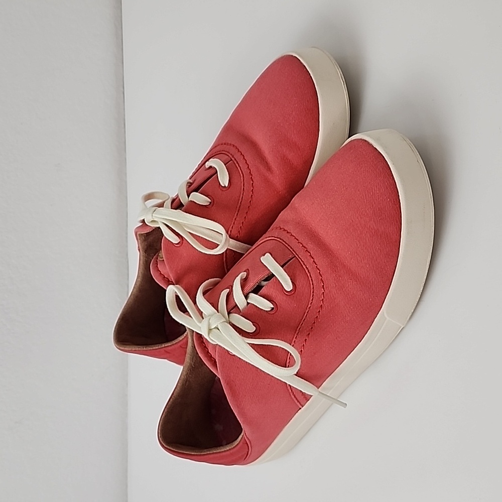 OluKai Kohu Canvas Sneakers Lehua Flower